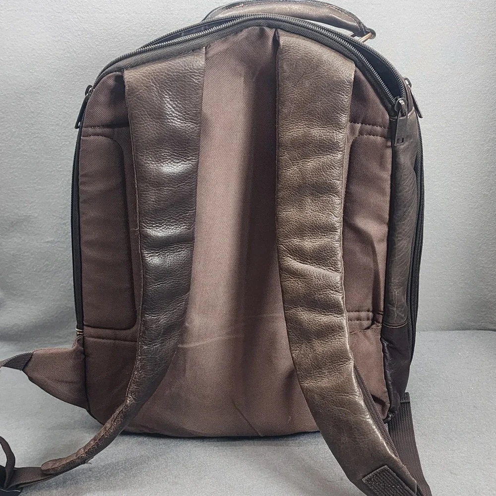 Wilsons Leather Backpack Brown Multi Pocket Laptop Travel Bag Mens OS
